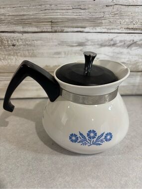 Cutest little 3 cup Corningware Blue Cornflower teapot